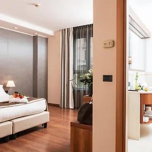 https://hotel-royal-falcone.it-lombardy.com